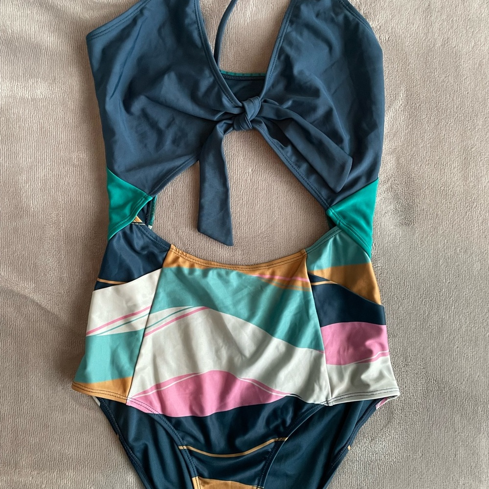 Nani Swimwear Women’s High Tide One-Piece Swimsuit, Size Large